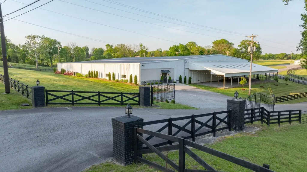 5830 Hwy 231 S Castalian Springs TN 37031