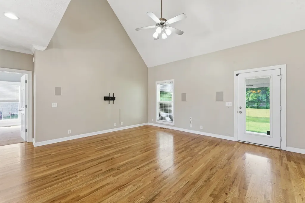 1317 Lunar Drive Murfreesboro TN 37129