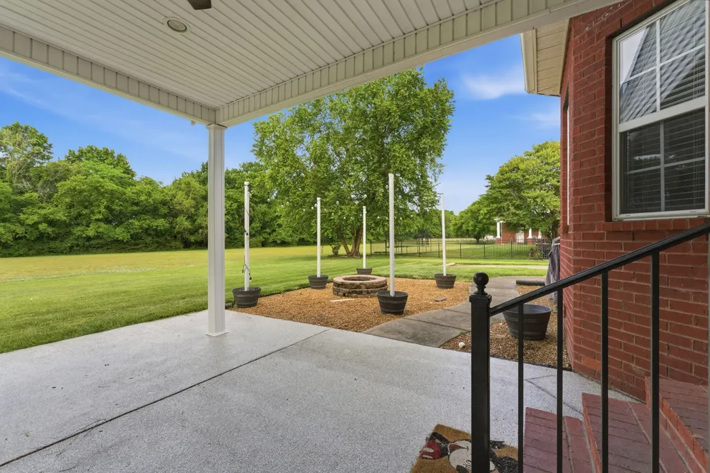 1317 Lunar Drive Murfreesboro TN 37129