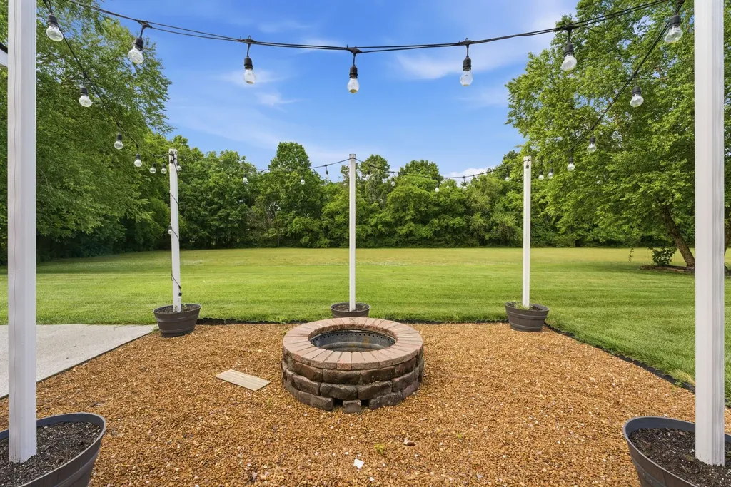1317 Lunar Drive Murfreesboro TN 37129