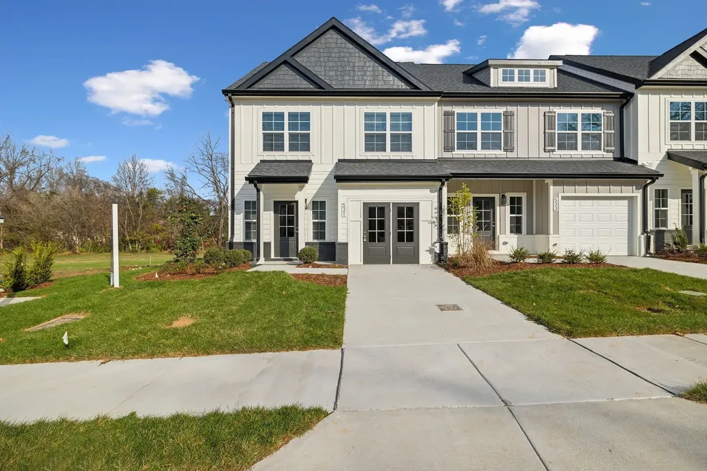 533 Tulip Springs Road Hermitage TN 37076