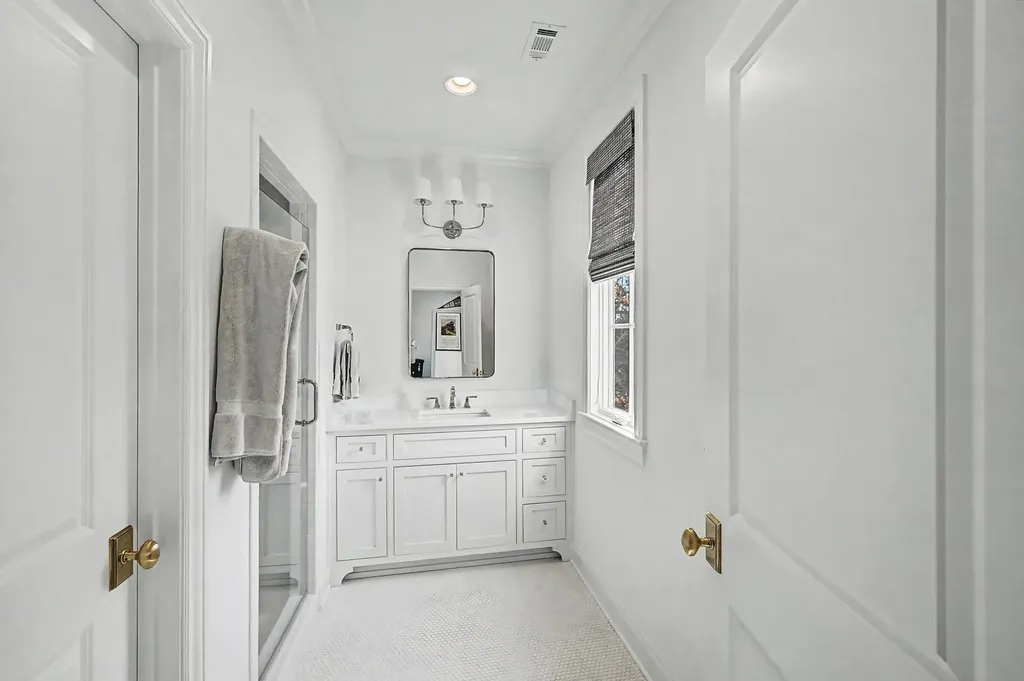 2402 Valley Brook Road Nashville TN 37215