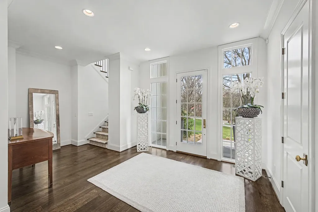 2402 Valley Brook Road Nashville TN 37215