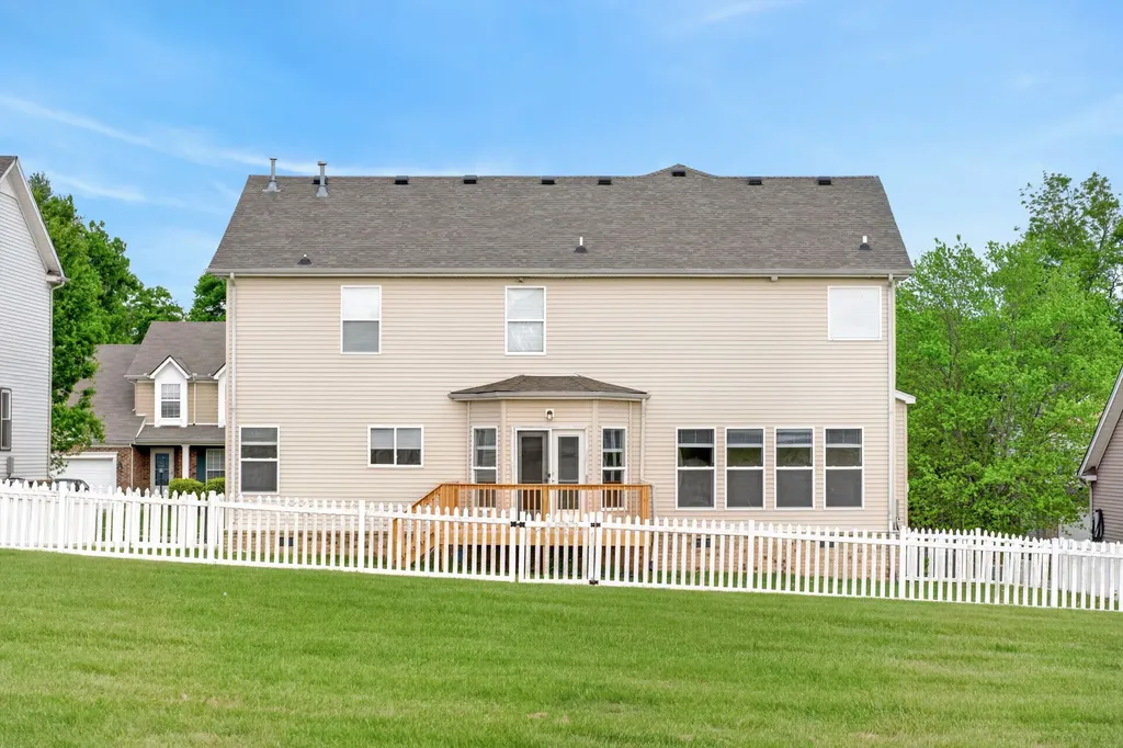 183 Vintage Circle Hendersonville TN 37075