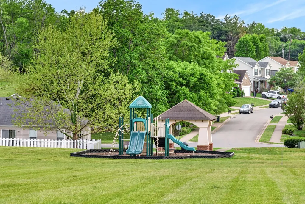 183 Vintage Circle Hendersonville TN 37075