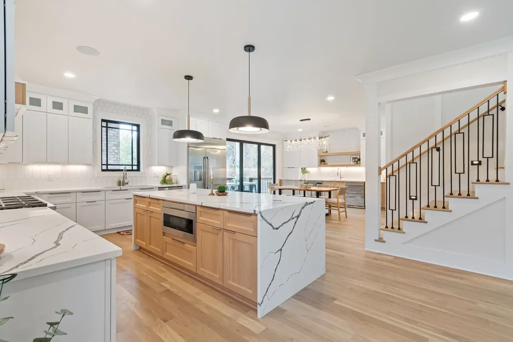 1240 Kenmore Place Nashville TN 37216