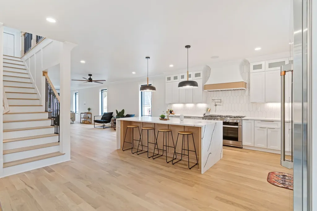 1240 Kenmore Place Nashville TN 37216