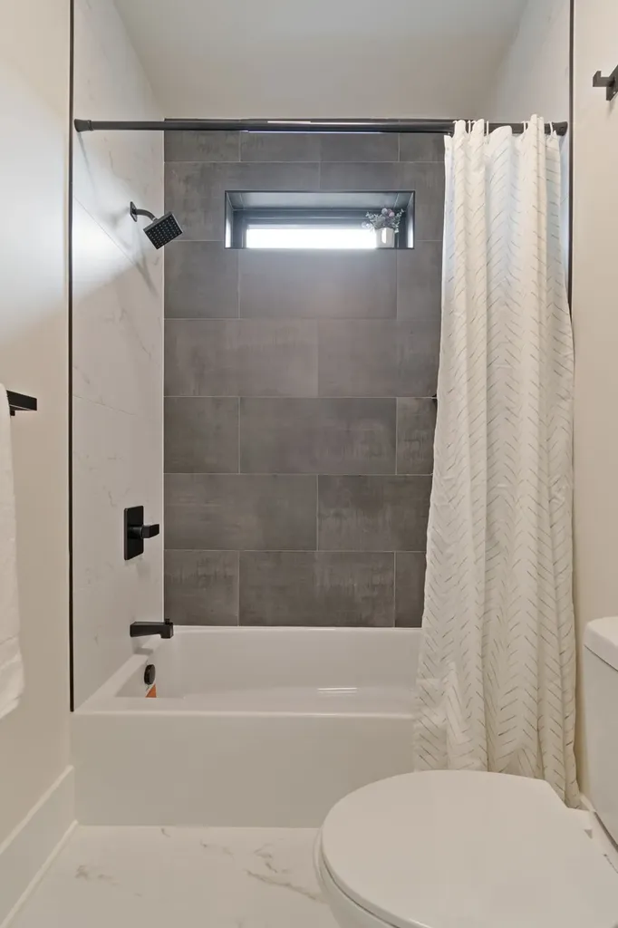 1240 Kenmore Place Nashville TN 37216