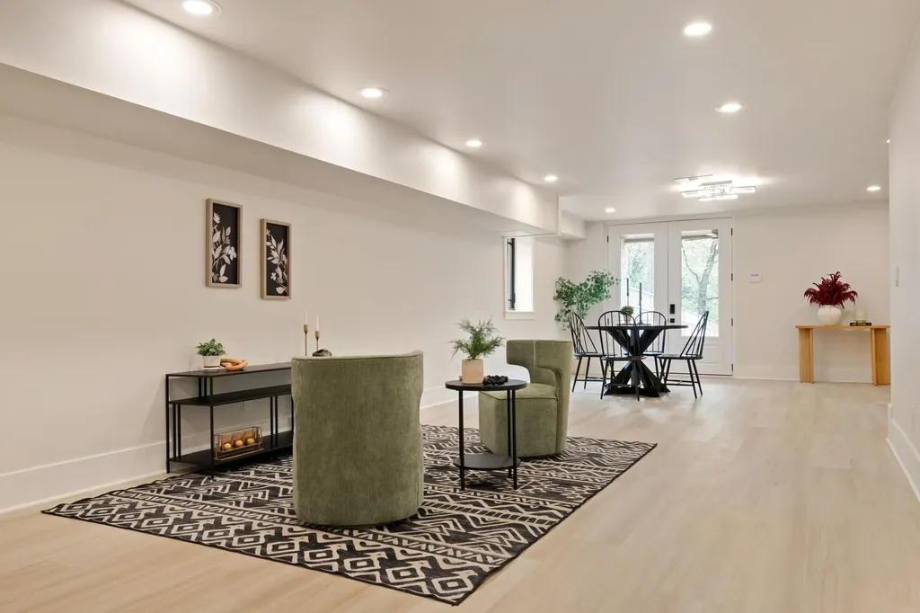 1240 Kenmore Place Nashville TN 37216