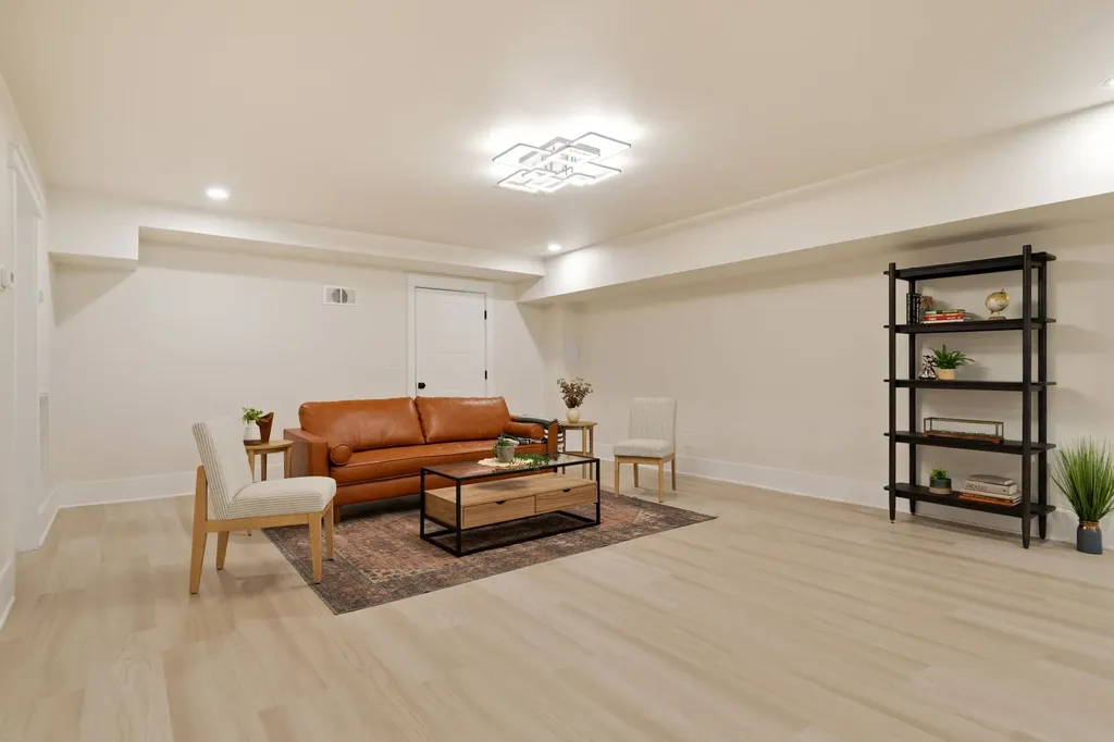 1240 Kenmore Place Nashville TN 37216