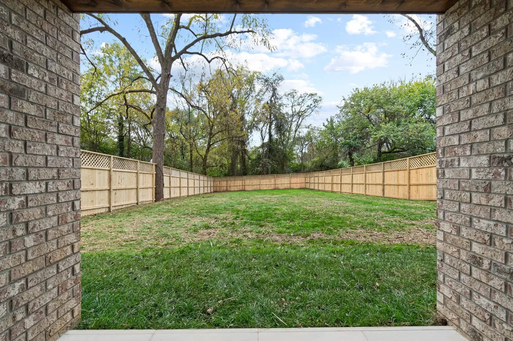 1240 Kenmore Place Nashville TN 37216