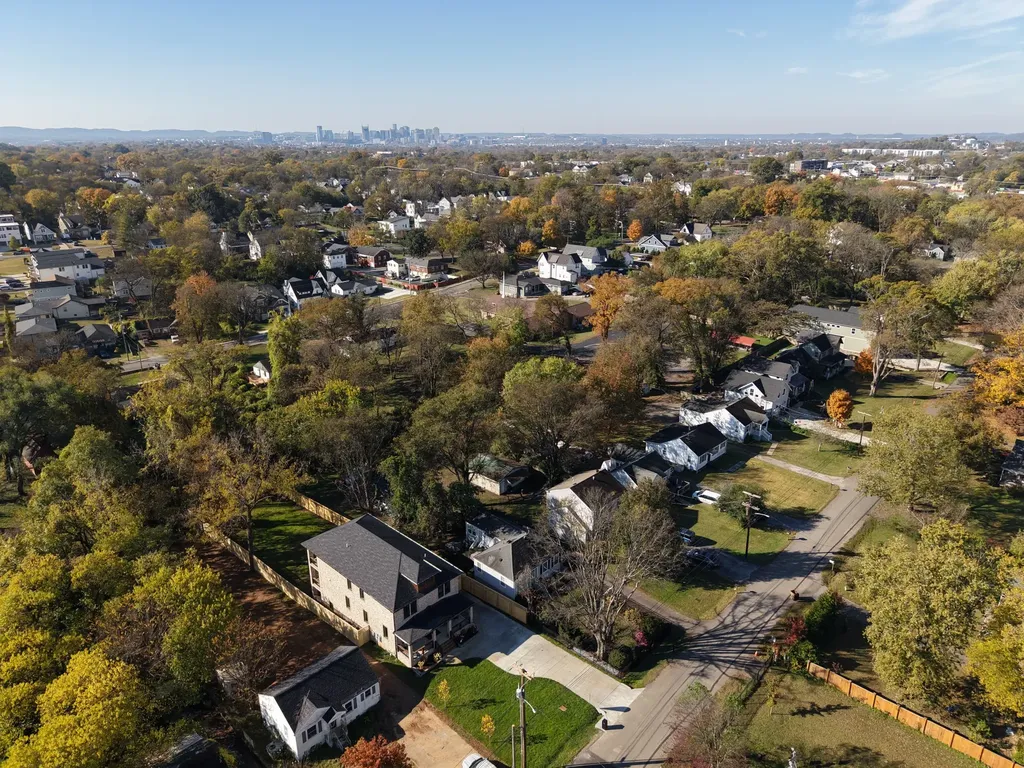1240 Kenmore Place Nashville TN 37216