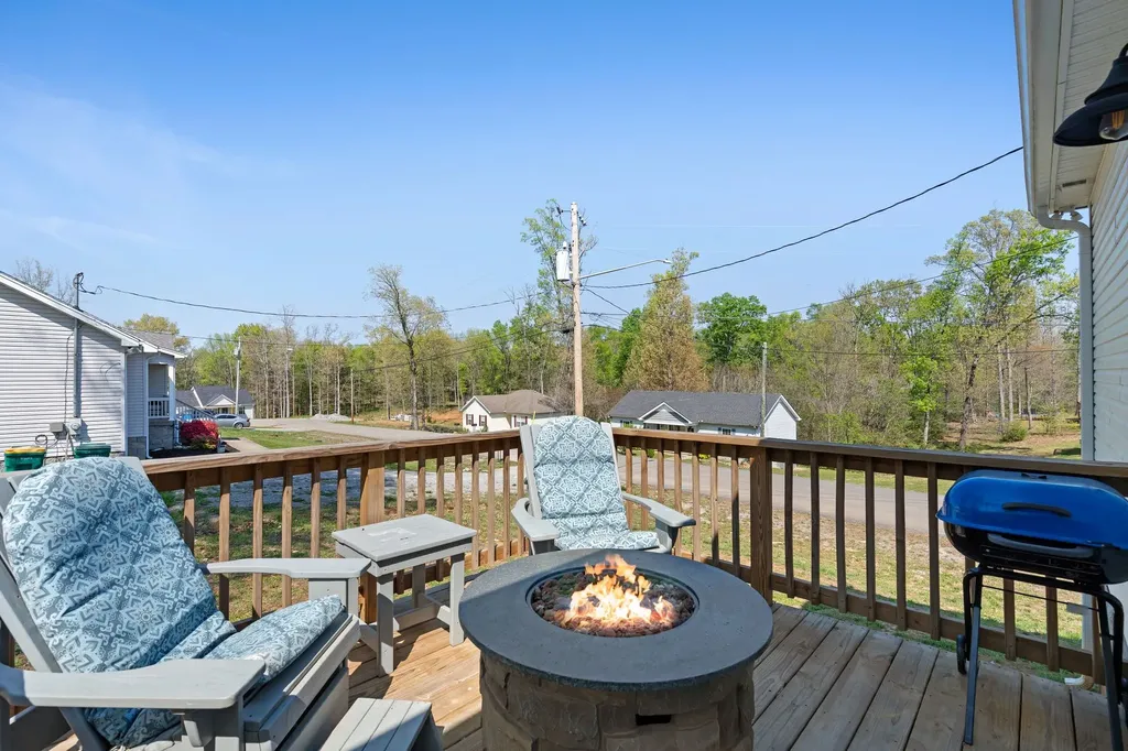 391 Elm Avenue Lewisburg TN 37091