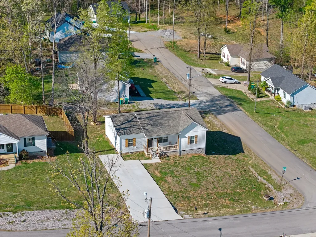 391 Elm Avenue Lewisburg TN 37091