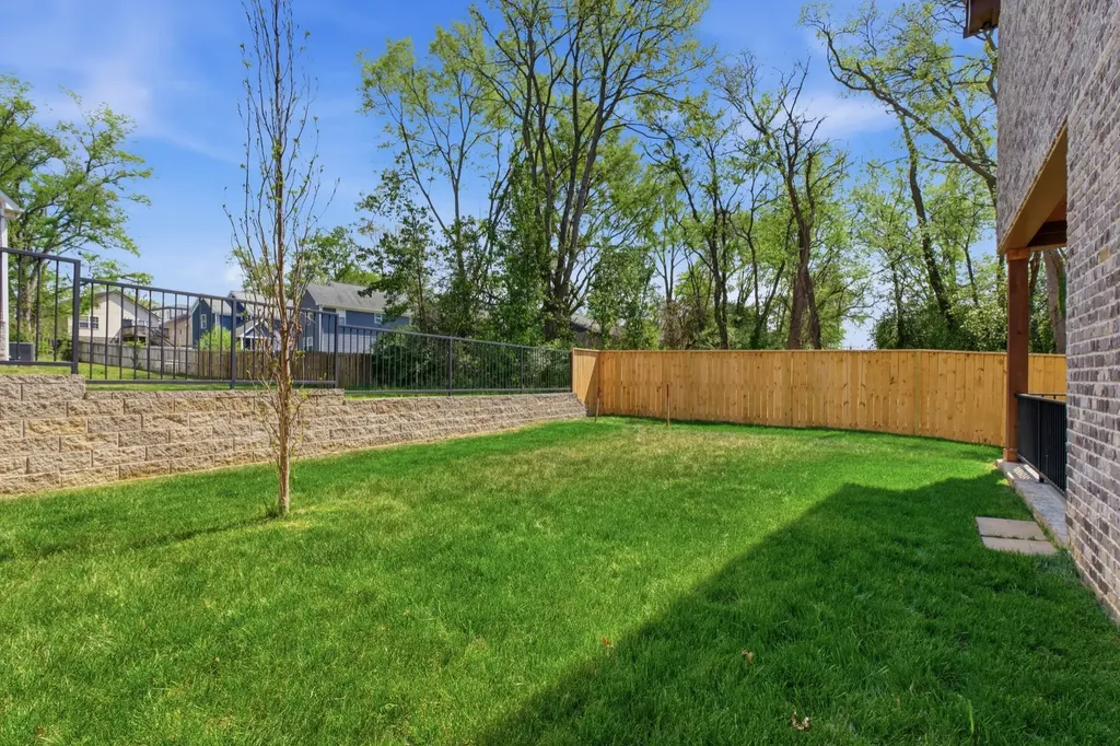 2308 18th Ave, N Nashville TN 37208