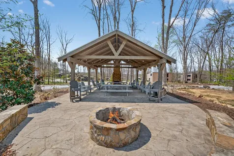 191 Waters Edge Way Tracy City TN 37387