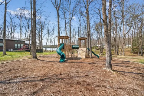 191 Waters Edge Way Tracy City TN 37387