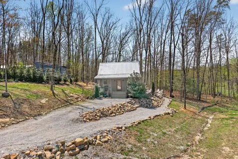 191 Waters Edge Way Tracy City TN 37387