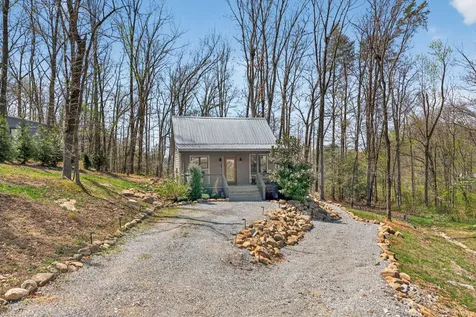 191 Waters Edge Way Tracy City TN 37387