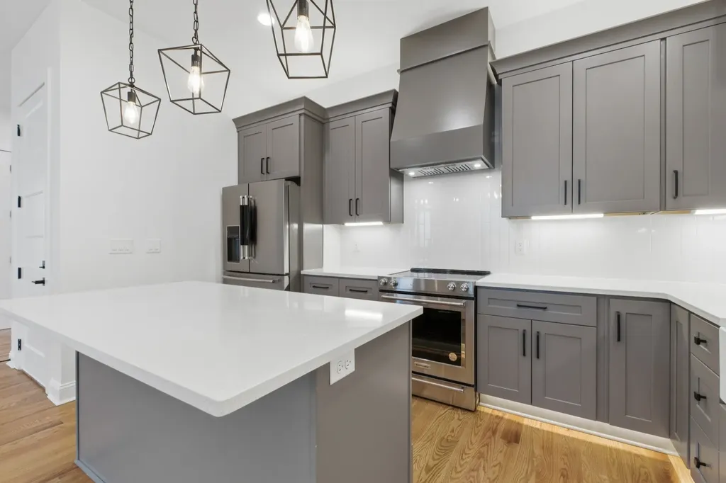 2312 18th Ave, N Nashville TN 37208