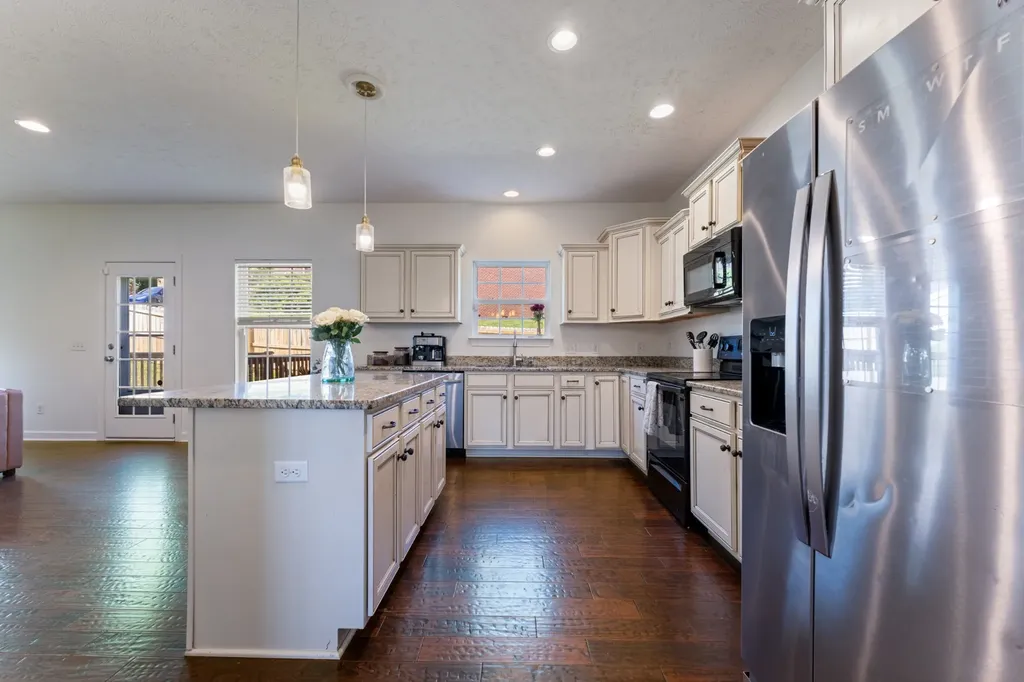 7969 Oakfield Grove Brentwood TN 37027