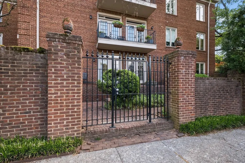 3737 West End Avenue Nashville TN 37205