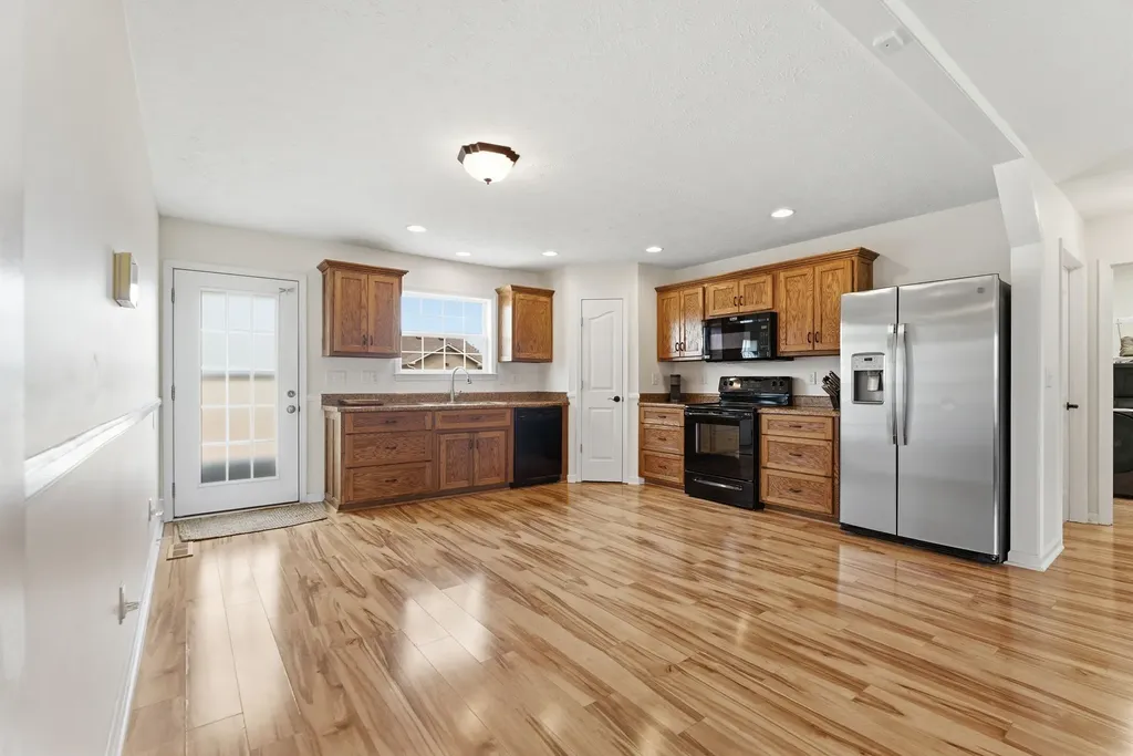1824 Elizabeth Lane Columbia TN 38401