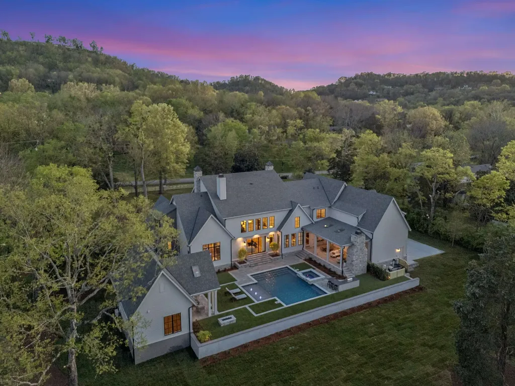 1114 Tyne Boulevard Nashville TN 37220