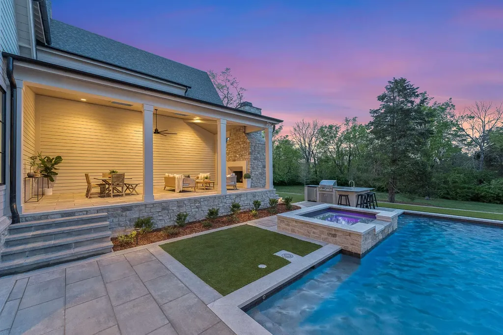 1114 Tyne Boulevard Nashville TN 37220
