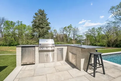 1114 Tyne Boulevard Nashville TN 37220
