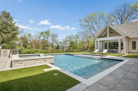 1114 Tyne Boulevard Nashville TN 37220
