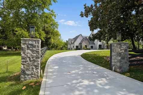 1114 Tyne Boulevard Nashville TN 37220