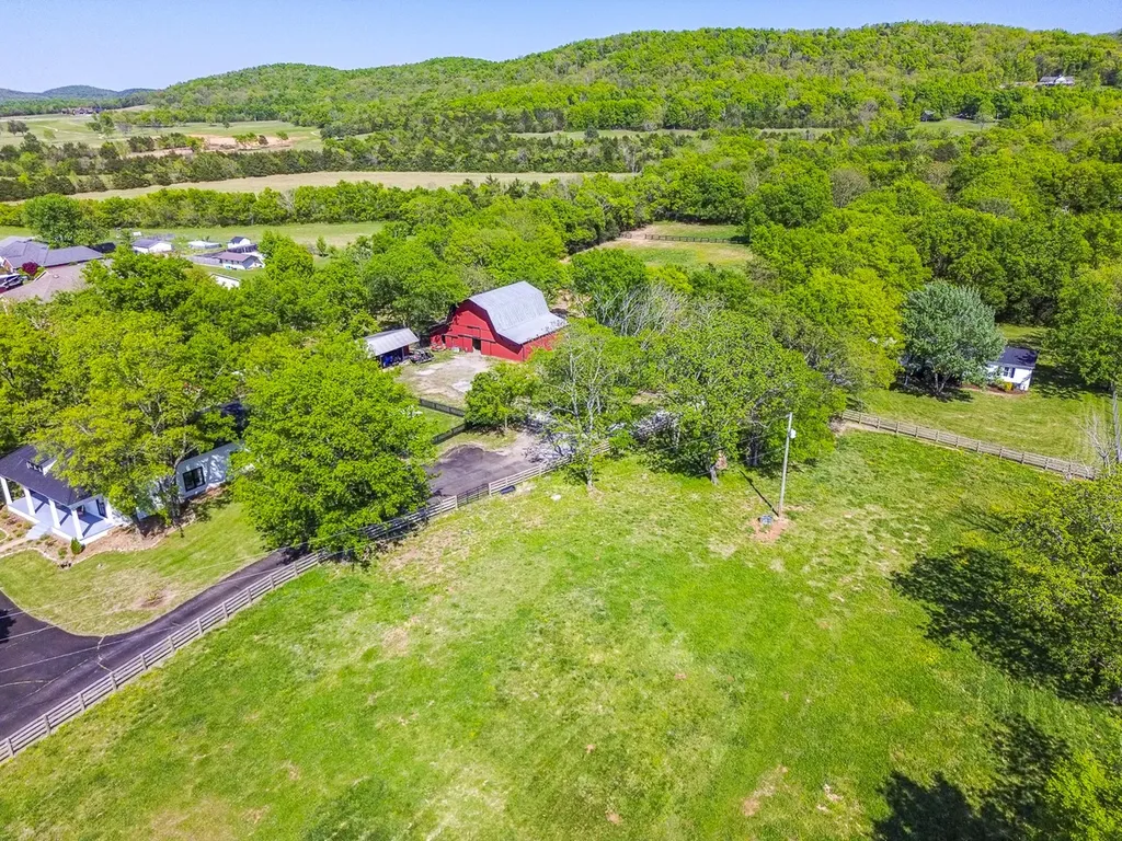 3702 Highway 231, N Shelbyville TN 37160