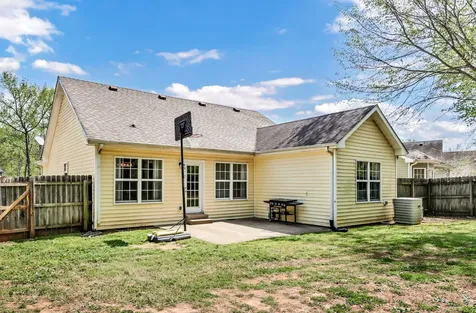 306 David Drive Clarksville TN 37040