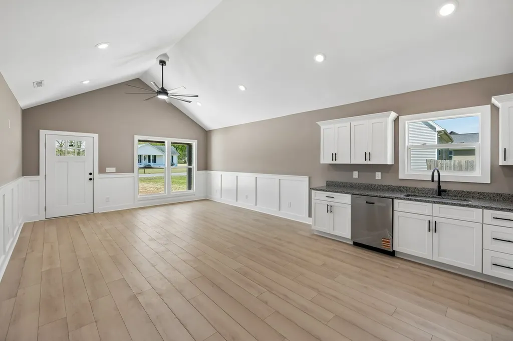 242 Green Meadow Drive Smithville TN 37166