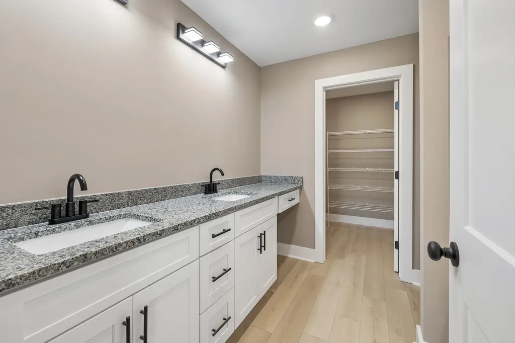 242 Green Meadow Drive Smithville TN 37166