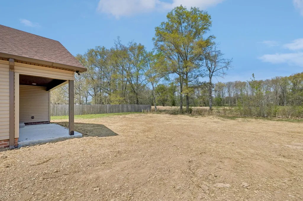 242 Green Meadow Drive Smithville TN 37166