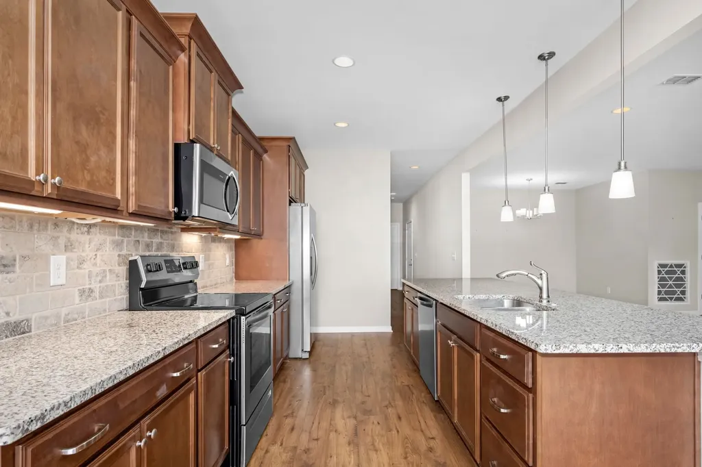 2415 Stonecenter Lane Murfreesboro TN 37128