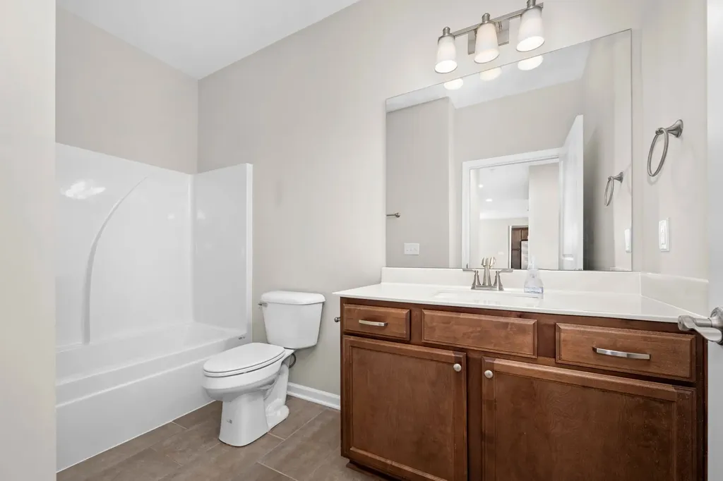 2415 Stonecenter Lane Murfreesboro TN 37128