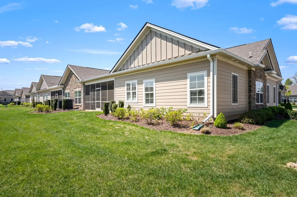 2415 Stonecenter Lane Murfreesboro TN 37128