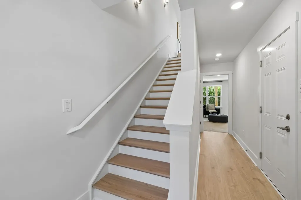 2010 Sonya Terrace Nashville TN 37209