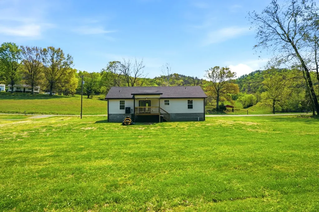 274 Plunkett Creek Road Gordonsville TN 38563