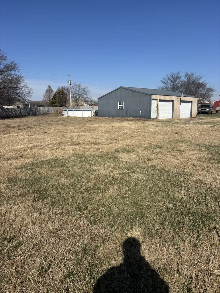 2075 Akersville Road Lafayette TN 37083