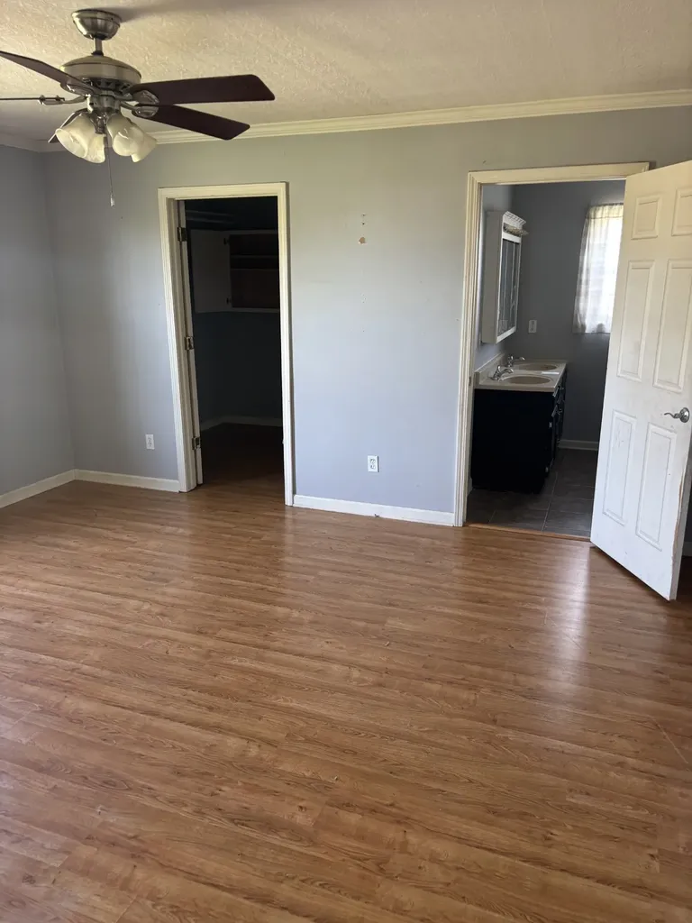 2075 Akersville Road Lafayette TN 37083