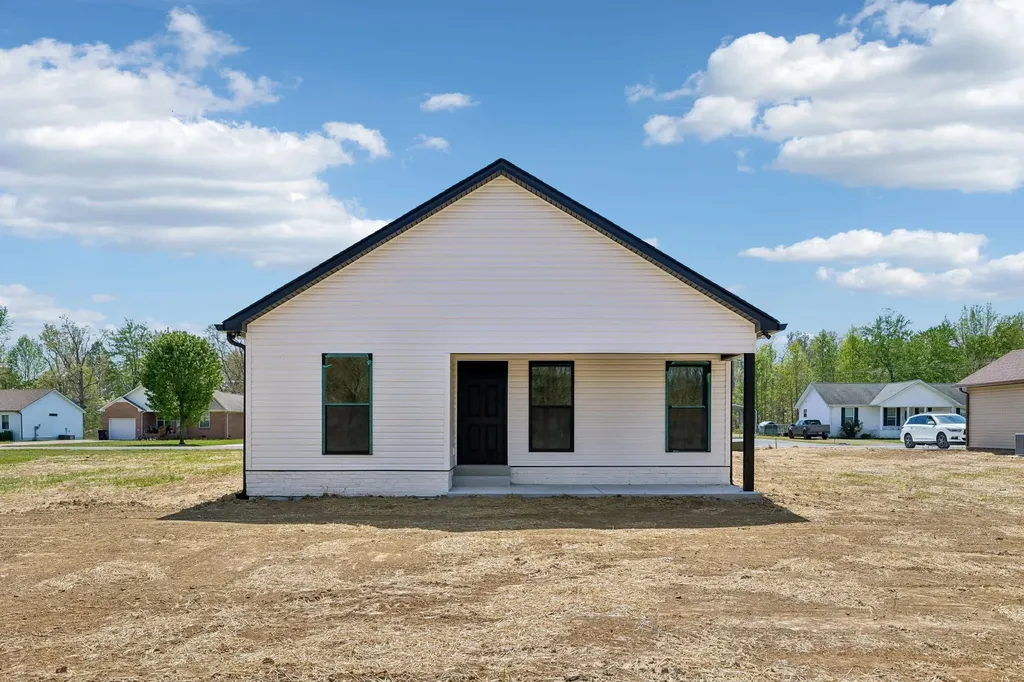 190 Green Meadow Drive Smithville TN 37166