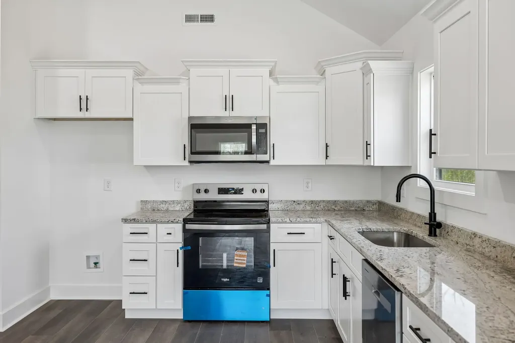 190 Green Meadow Drive Smithville TN 37166