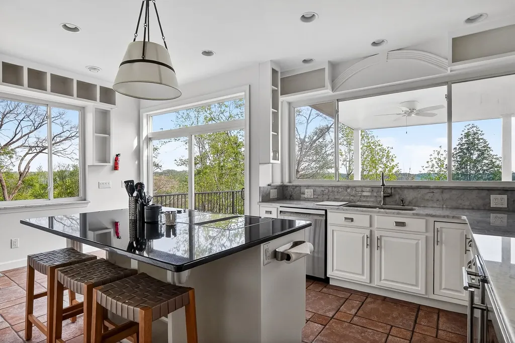 1853 Lafever Ridge Road Silver Point TN 38582