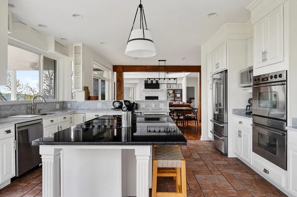 1853 Lafever Ridge Road Silver Point TN 38582