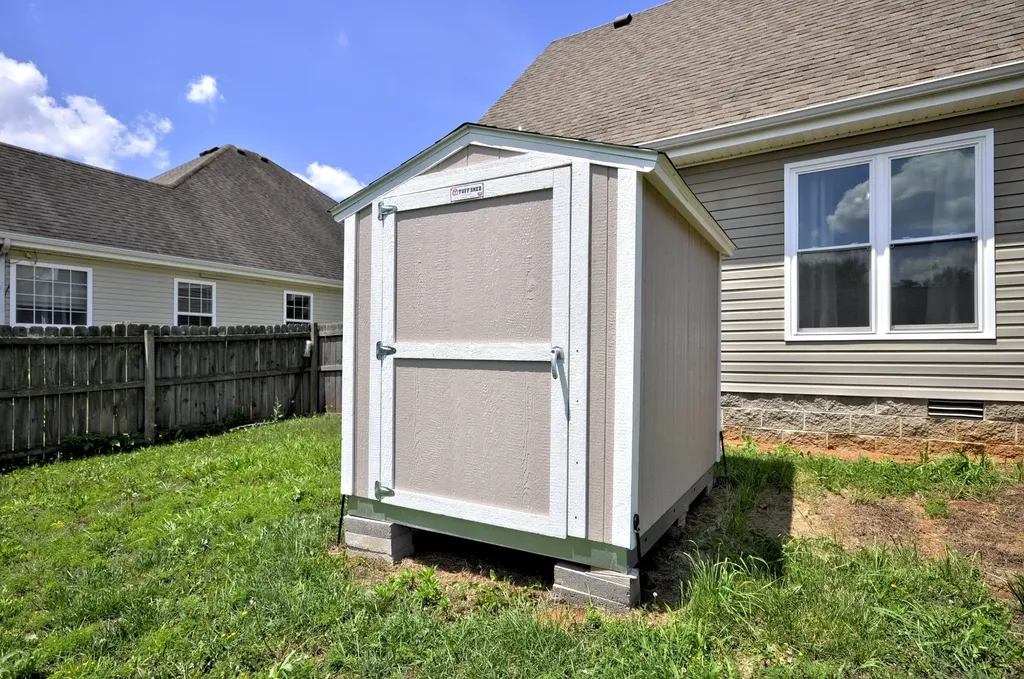 3637 Aurora Drive Clarksville TN 37040