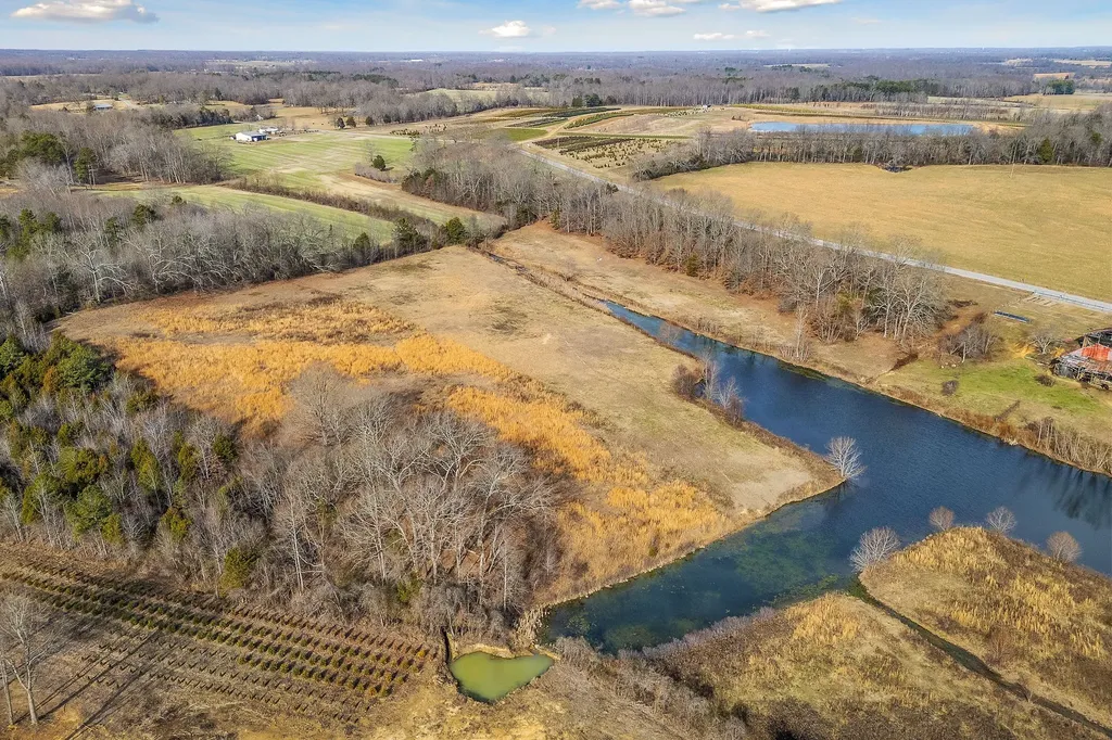 0 W Green Hills Road Smithville TN 37166